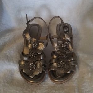 Nurture wedge sandals